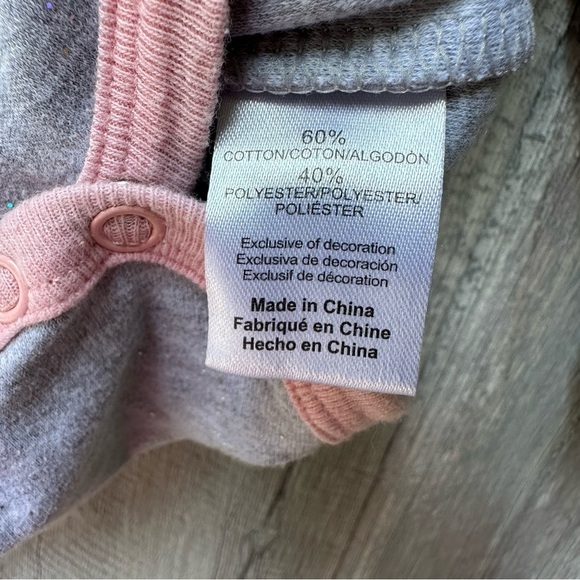 Baby Girl John Deere Embroidered Long Sleeve Shirt Size 6/9 Months - Picture 5 of 6